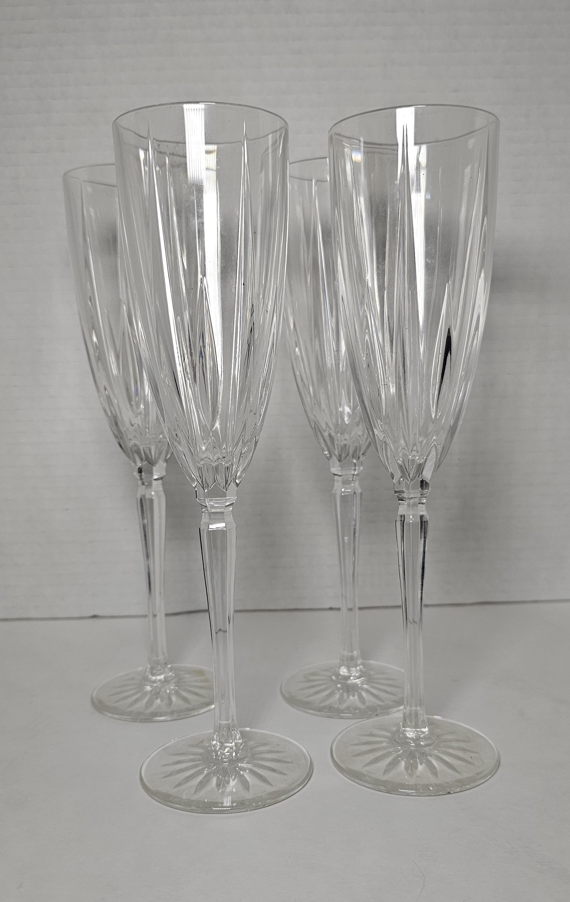 Mikasa - Apollo Pattern - Champagne Flutes - Set of 4