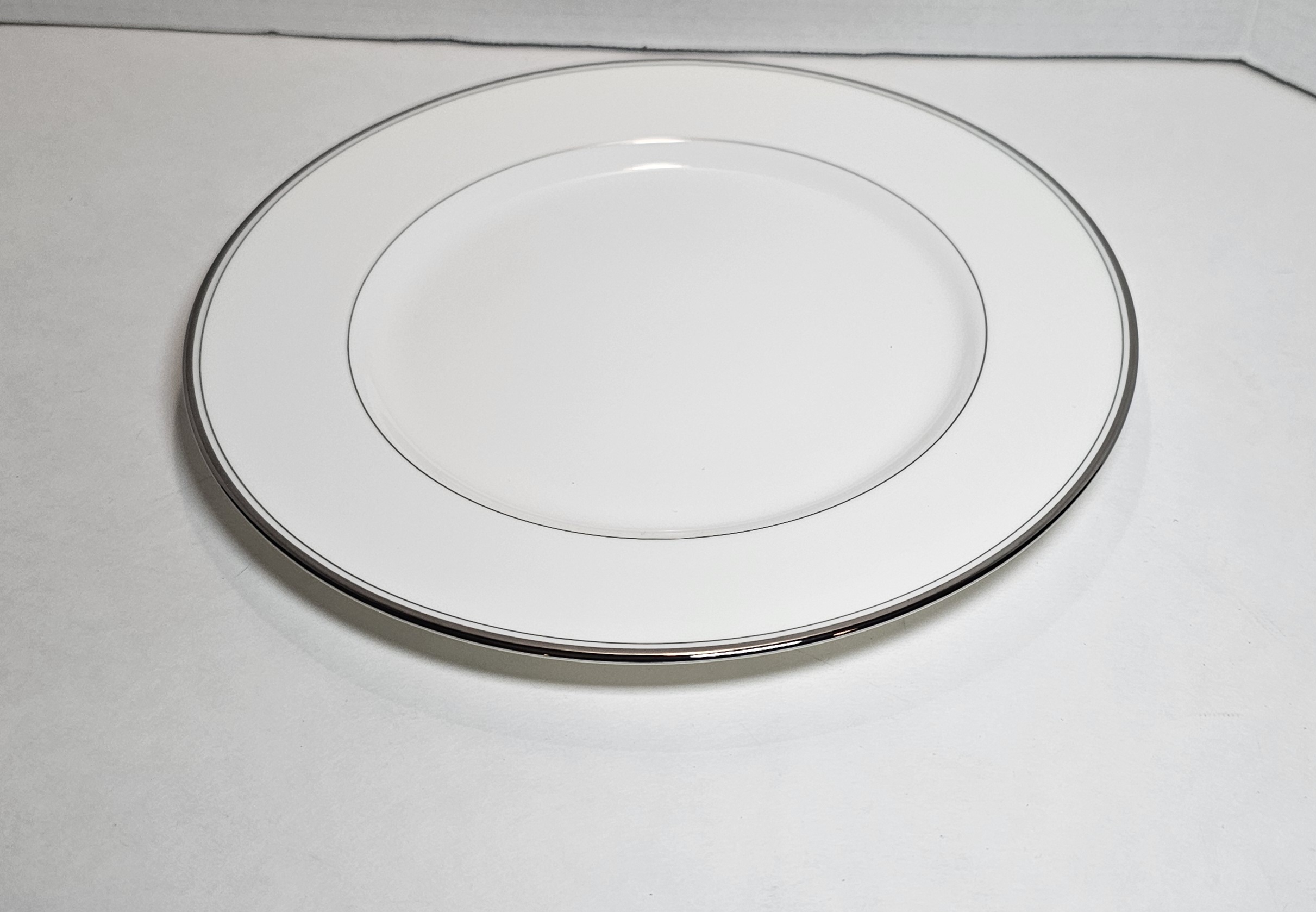 Four Mikasa Bone China Gothic Platinum Dinner Plates AK018