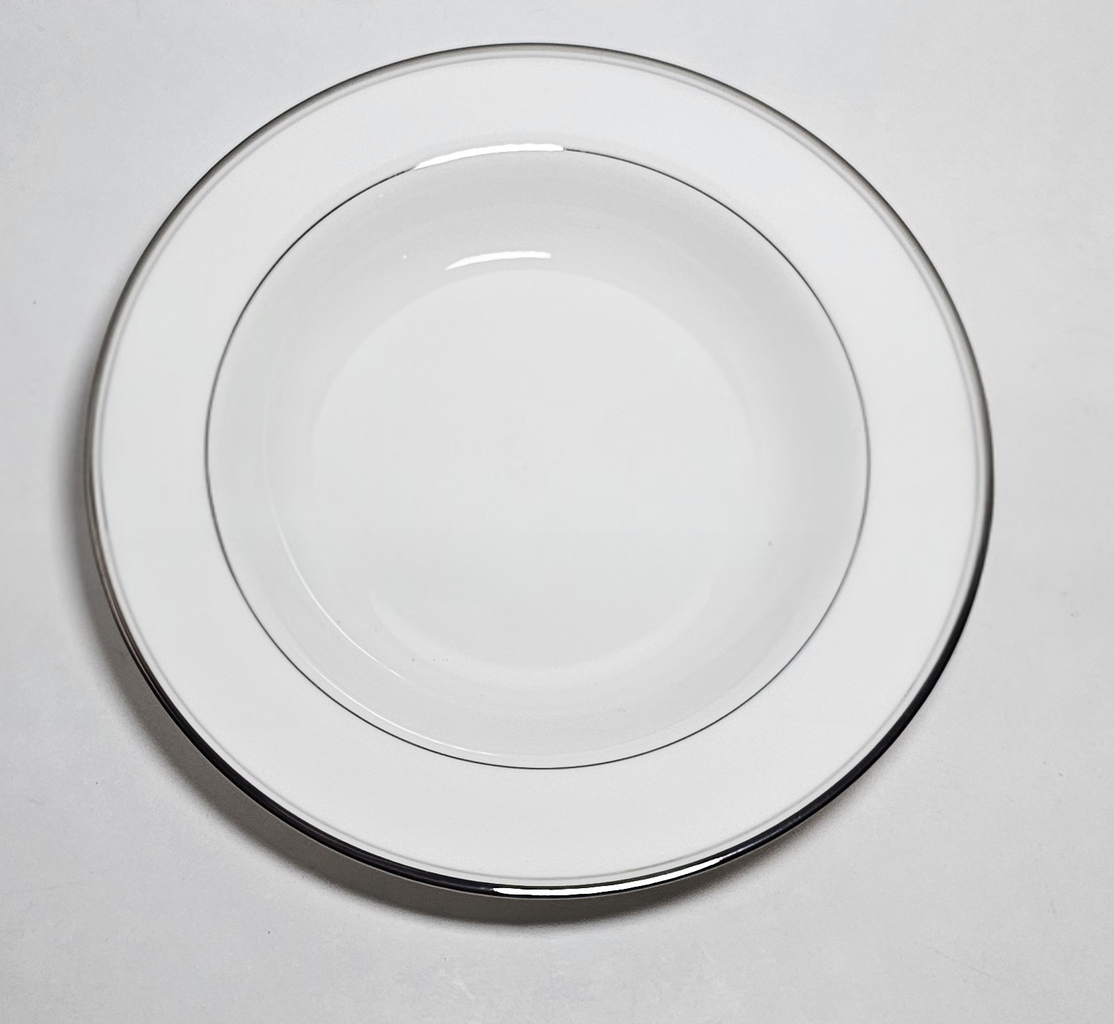Six Mikasa Bone China Gothic Platinum Soup Bowls AK018