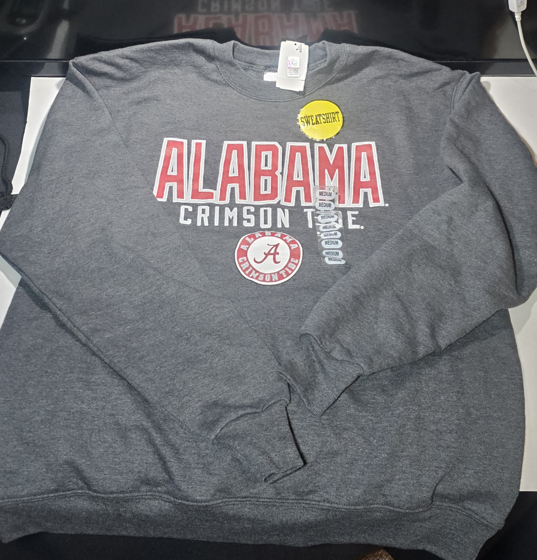 Size Medium NEW Alabama Crimson Tide Sweatshirt Loose Straight Fit Lightweight