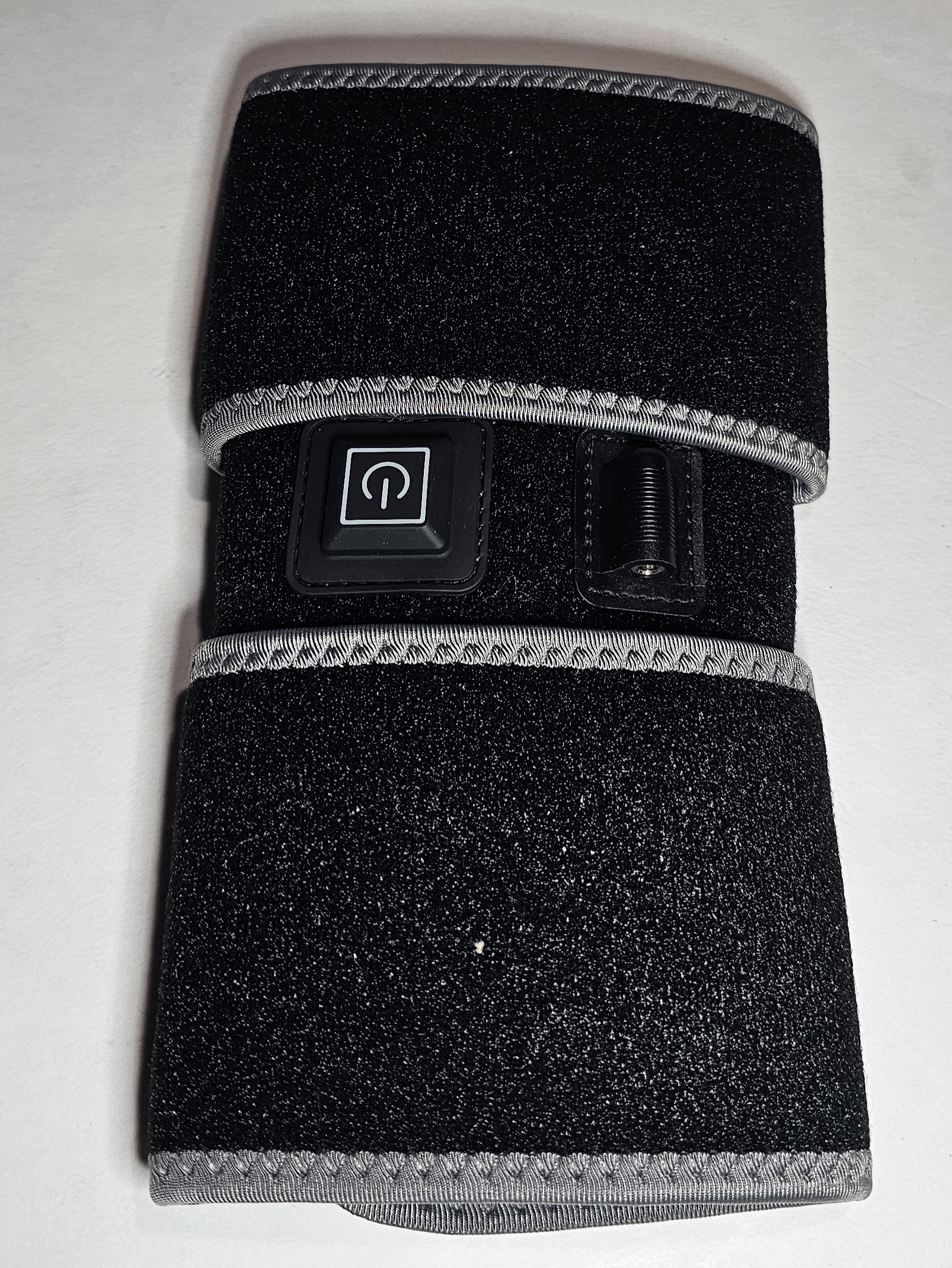 Electric Knee Heating Pad - A USB-powered Warming Knee Strap