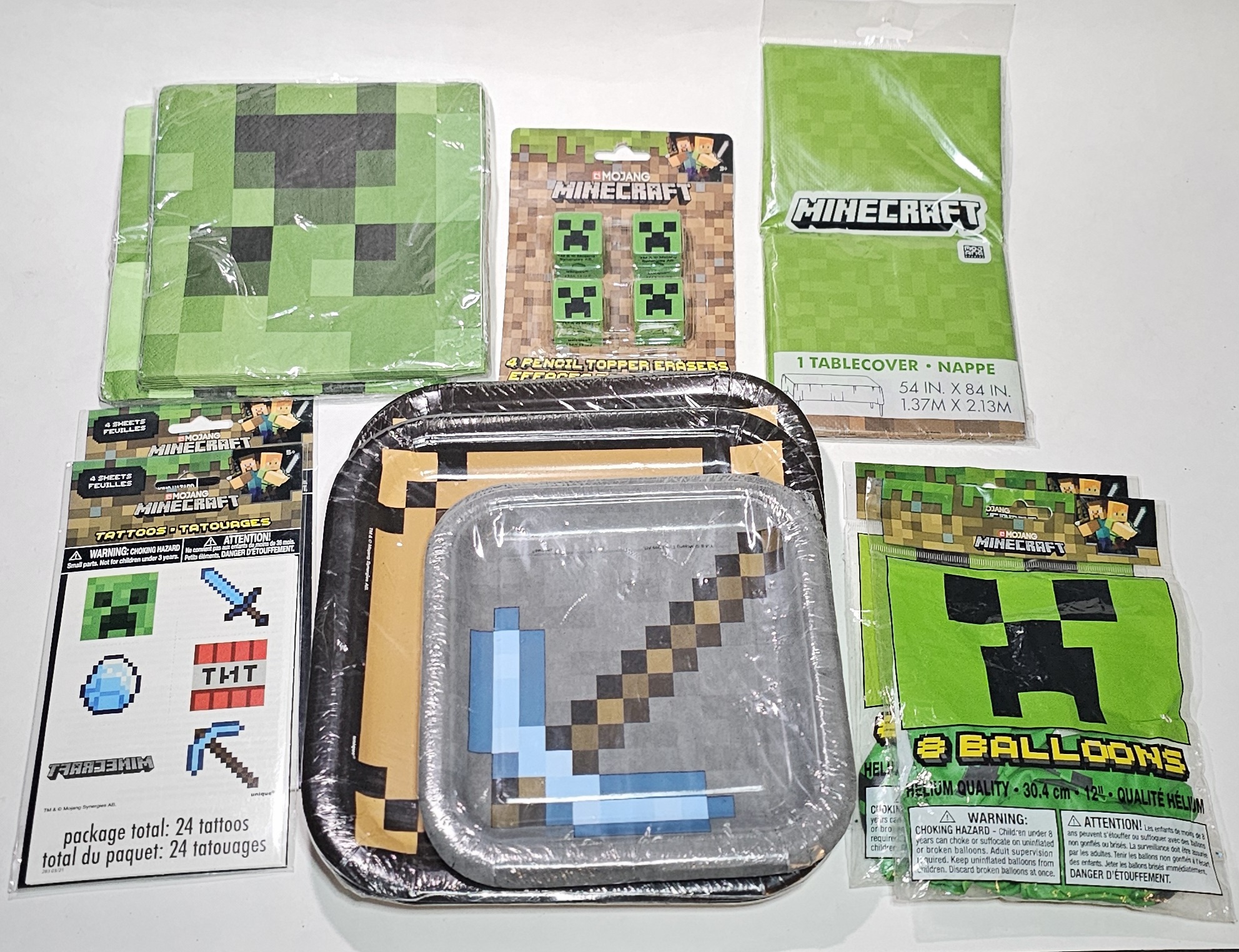 Minecraft Party 11 Piece Set Plates Napkins Balloons Table Cover