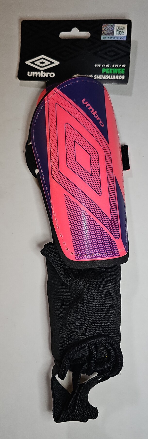 Umbro Shin Guards With Stirrup Ankle Guard, Adult Size