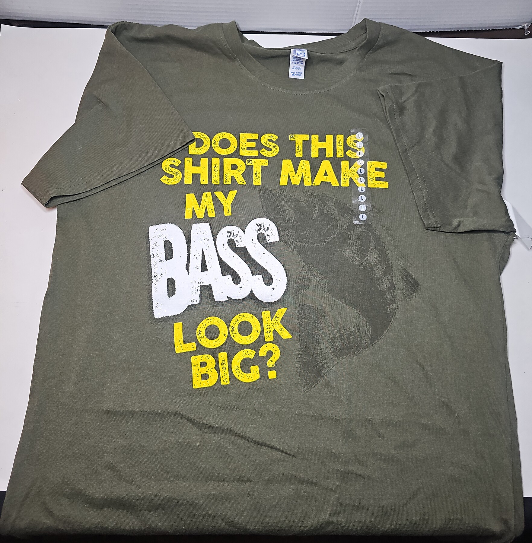 Does This Shirt Make My Bass Look Big, Funny Fisherman's T-Shirt